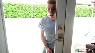 Koros Sierra Spunk keményen meglovagolja a tinédzser Parker Simst