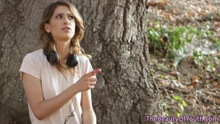 Alexa Grace zsenge bulkesza forrón dörzsölődik leszbi szerelmében