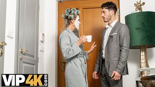 Az öreg világos szőke francia mami újra csábít tini fickót