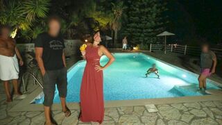 Kinky csoportos élvezés a sex villában – minden nuni nyitva!