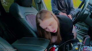 Autós luvnya leszopja és megbasszák, miután lebukott egy nyilvános verésen - pov