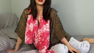 Csinos arab milf keményen megbassza a termetes ánuszát