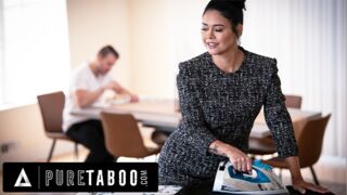 Bűbájos MILF csábítja el a gyászoló mostohafiát a Pure Taboo legújabb videójában